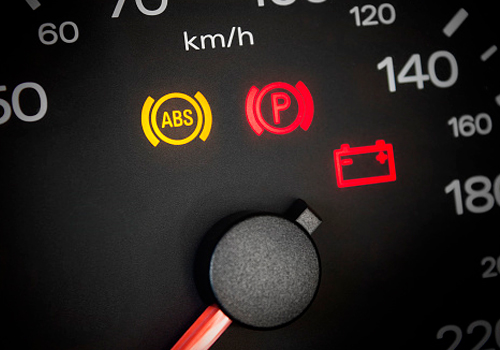 Símbolo do sistema de travagem ABS no painel de instrumentos 